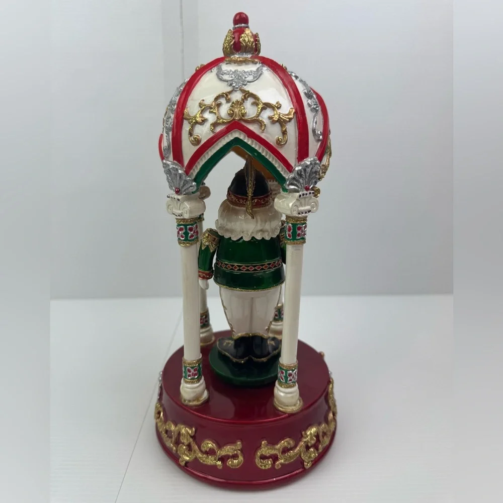 VTG Pacific Rim Resin Enamel Nutcracker Trumpet Player Musical Box 55213